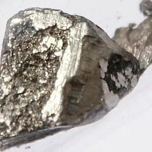 Покупаем Лантан и его соединения, лантан металлический